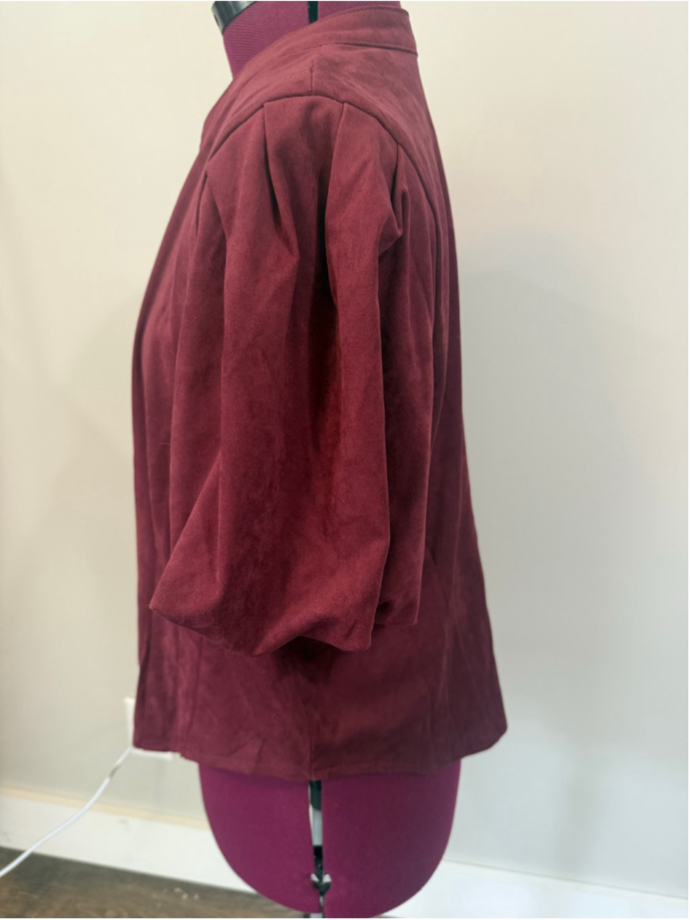 Women's Bagatelle Burgundy Suede Blouse Size XL - Picture 3 of 5